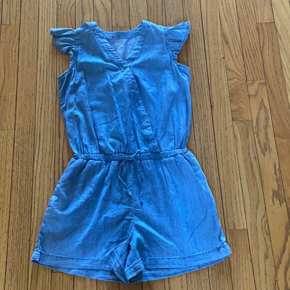 Shorts jumper like new! Never worn , no tags